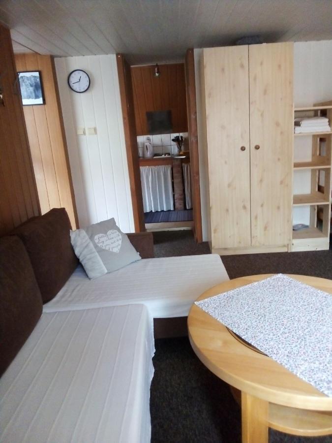 Privat 307 Lägenhet Bešeňová Exteriör bild