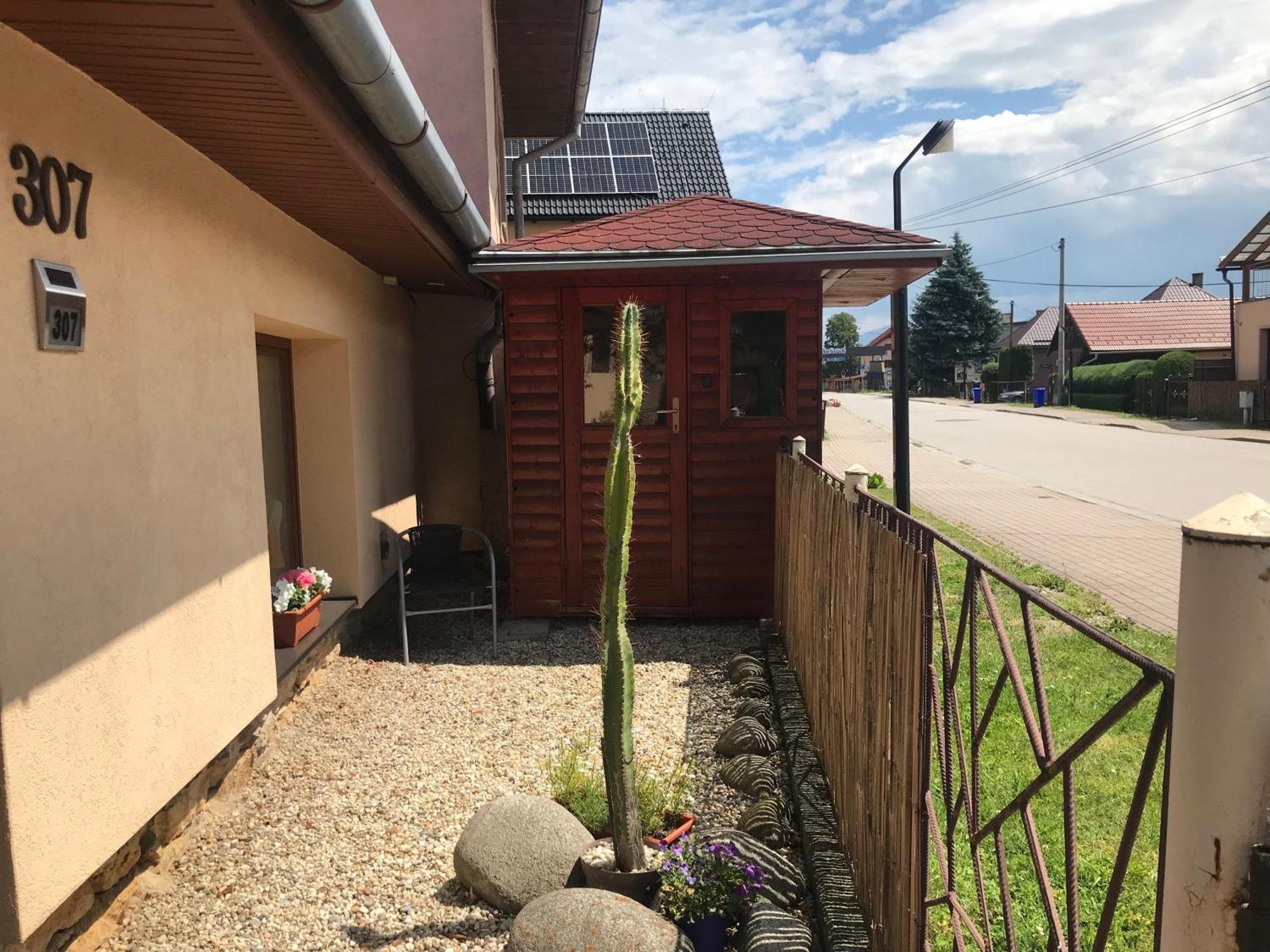 Privat 307 Lägenhet Bešeňová Exteriör bild